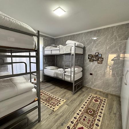 Hostel Leon Берат Экстерьер фото